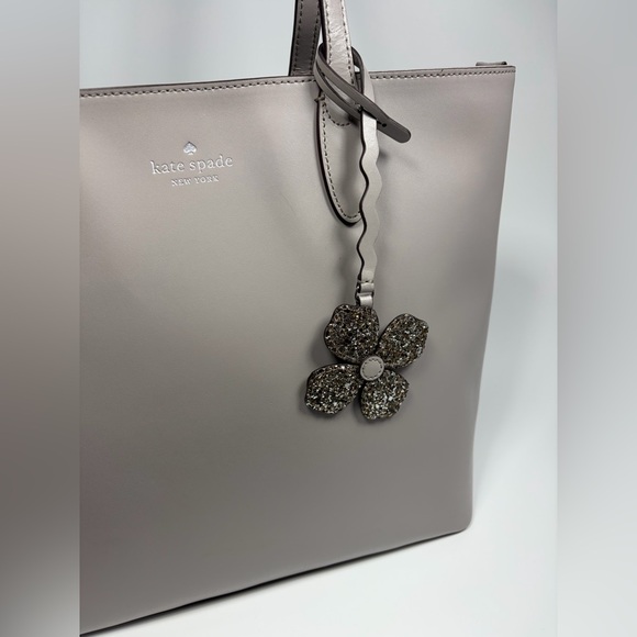 Kate Spade New York Large Leather Tote Bag Gray Pebbled Shoulder Purse 2/Flower - Picture 8 of 12